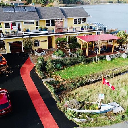 Birds Of A Feather Victoria Oceanfront Studio Suites Colwood Екстериор снимка