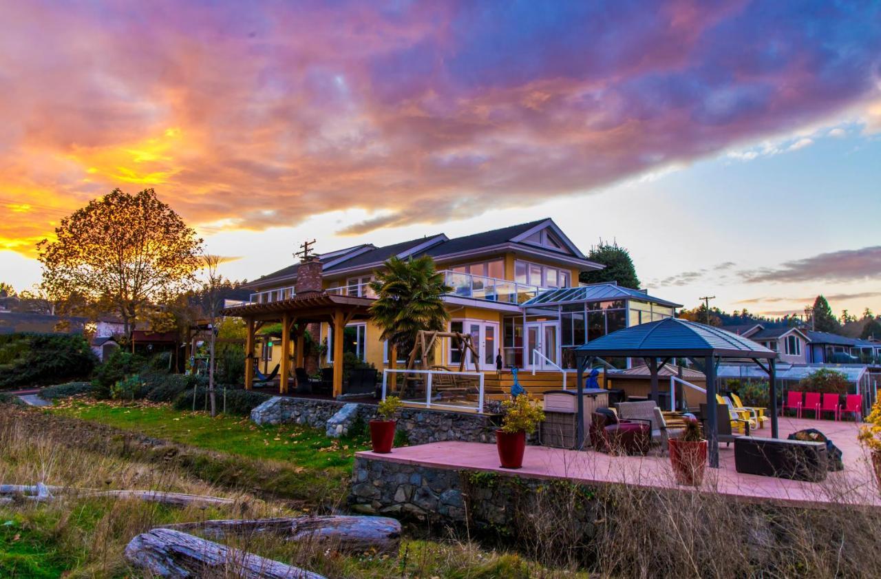 Birds Of A Feather Victoria Oceanfront Studio Suites Colwood Екстериор снимка